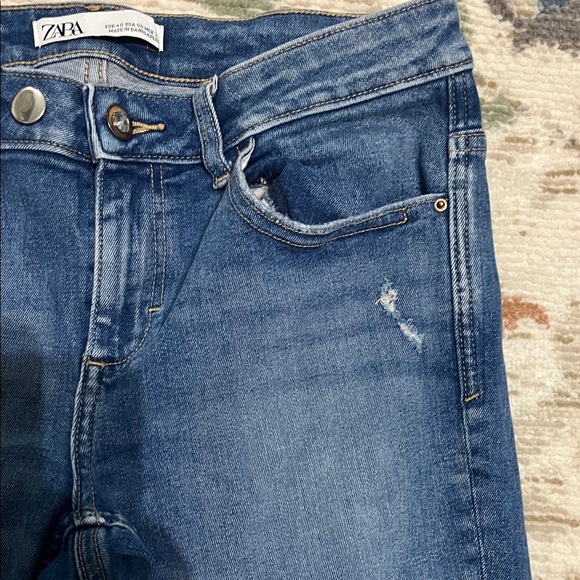 Zara Women's Blue Distressed Skinny Jeans - Picture 3 of 4